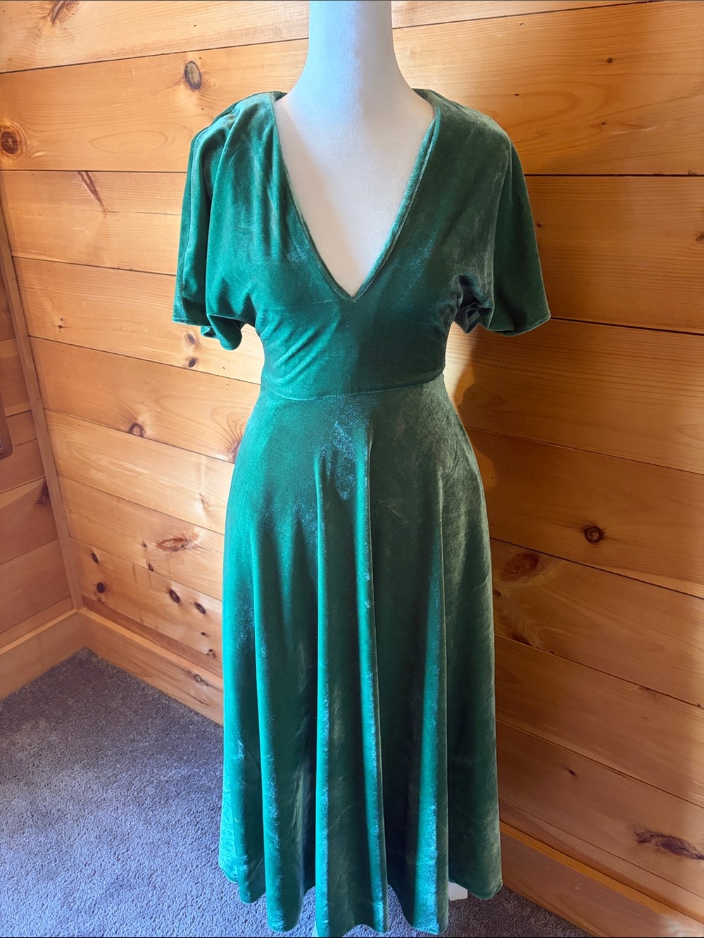 Green Velvet V-Neck Midi Dress